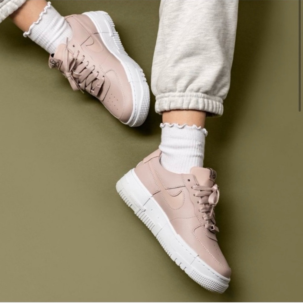 Nike Air Force 1 Low Pixel Particle Beige Pink size 7.5